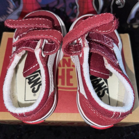 Vans - Picture 4 of 6